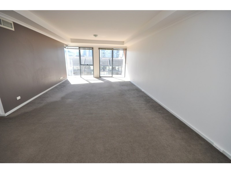 REF 24020/102 Wells Street, Southbank VIC 3006