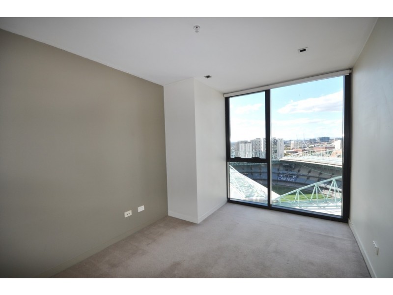 2410B/100 Harbour Esplanade, Docklands VIC 3008