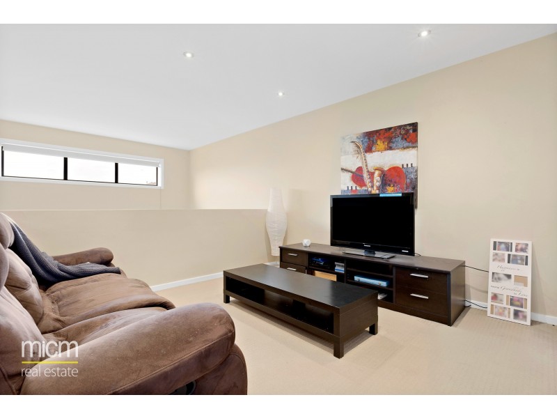 19 Hyde Park Terrace, Point Cook VIC 3030