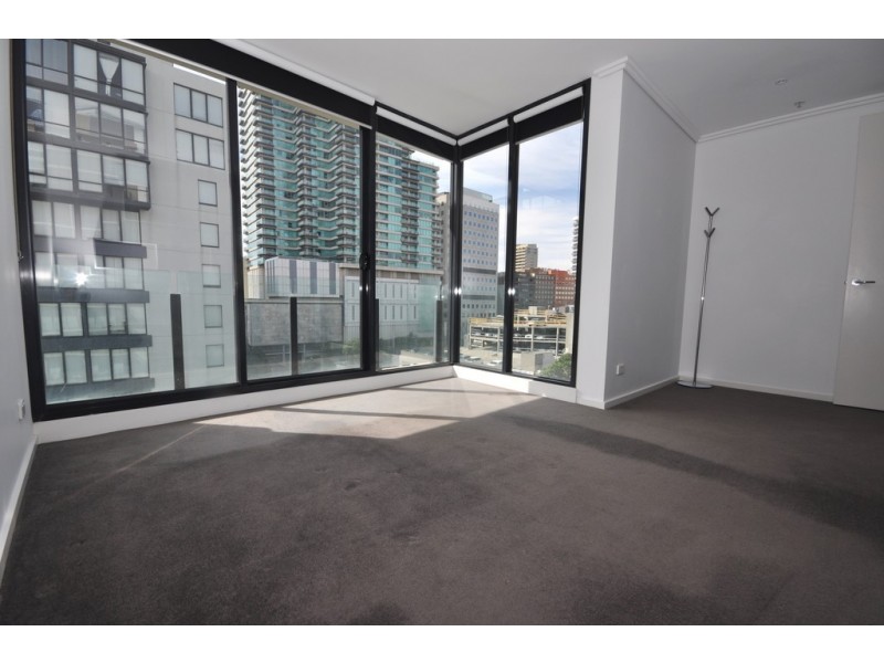 REF 33939/38 Bank Street, South Melbourne VIC 3205