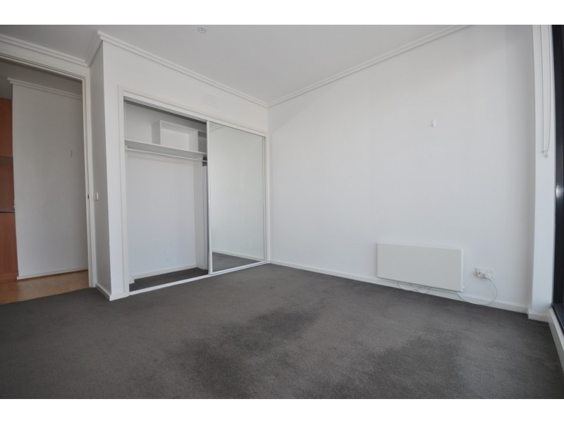 REF 33939/38 Bank Street, South Melbourne VIC 3205