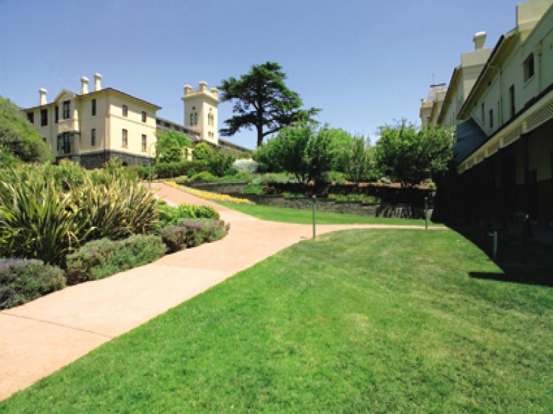 140 Wiltshire Drive, Kew VIC 3101