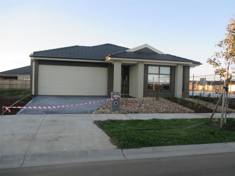 66 Hargrave Avenue, Point Cook VIC 3030