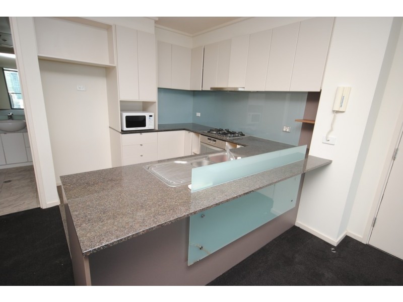 REF 24042/100 Kavanagh Street, Southbank VIC 3006