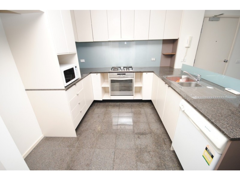 REF 24042/100 Kavanagh Street, Southbank VIC 3006