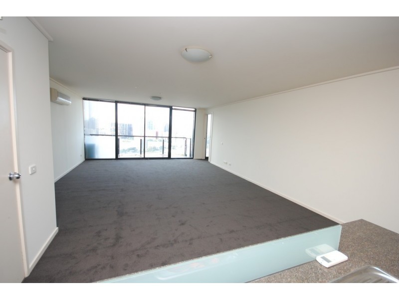 REF 24042/100 Kavanagh Street, Southbank VIC 3006