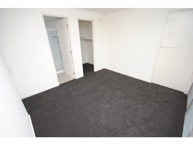 REF 24042/100 Kavanagh Street, Southbank VIC 3006