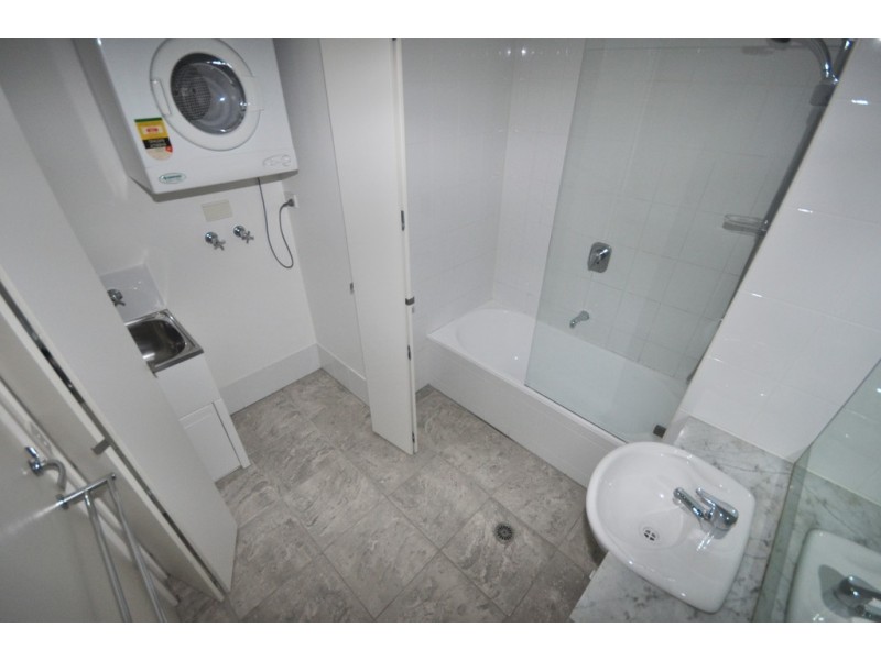 REF 24048/173 City Road, Southbank VIC 3006