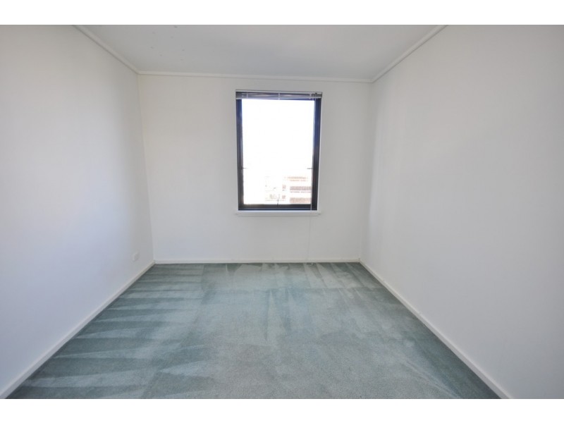 REF 24064/28 Bank Street, South Melbourne VIC 3205