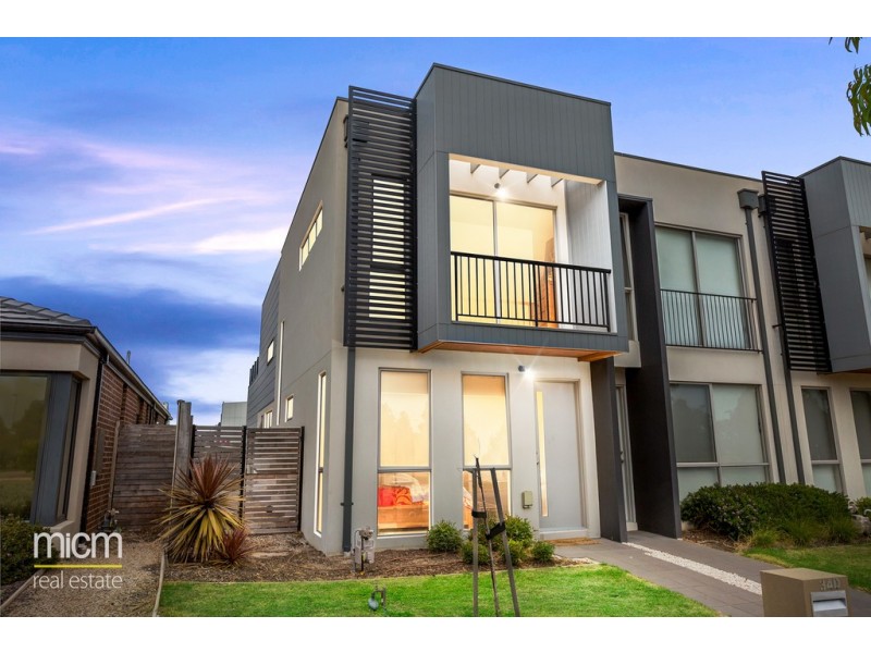 34D Middleton Drive, Point Cook VIC 3030