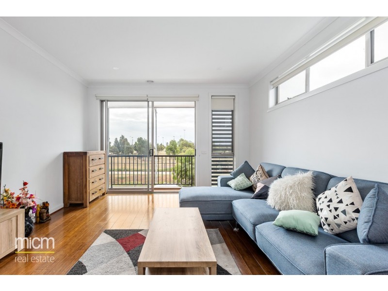 34D Middleton Drive, Point Cook VIC 3030