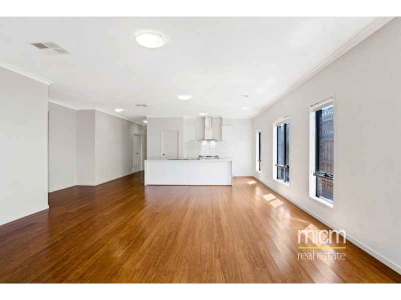 16 Yellowbox Drive, Point Cook VIC 3030