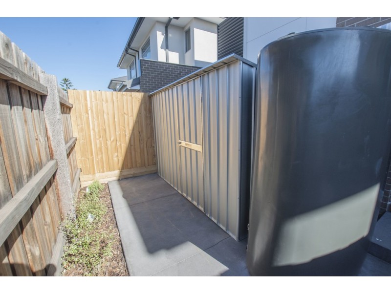 2/15 Dennis Street, Reservoir VIC 3073