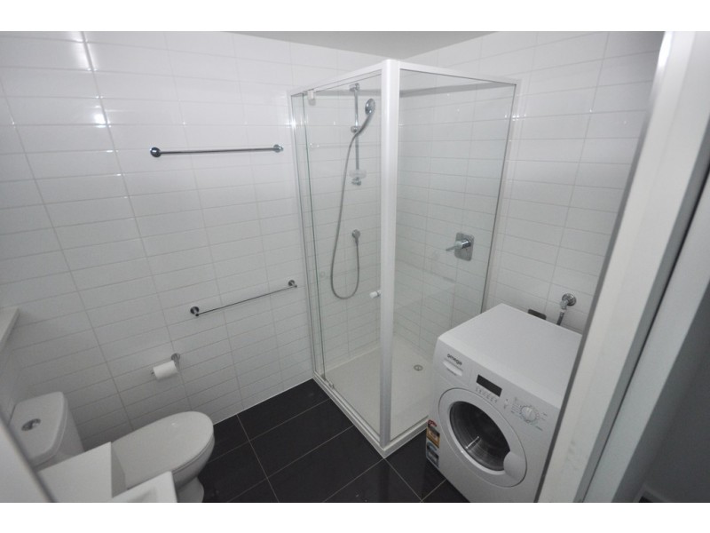 REF 24068/241 City Road, Southbank VIC 3006