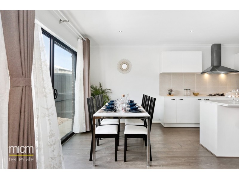 38 Jansar Street, Point Cook VIC 3030