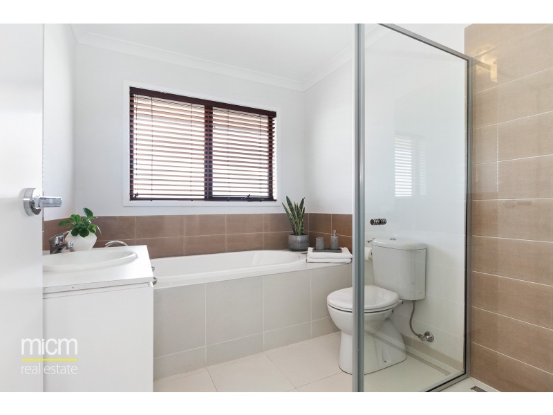 38 Jansar Street, Point Cook VIC 3030