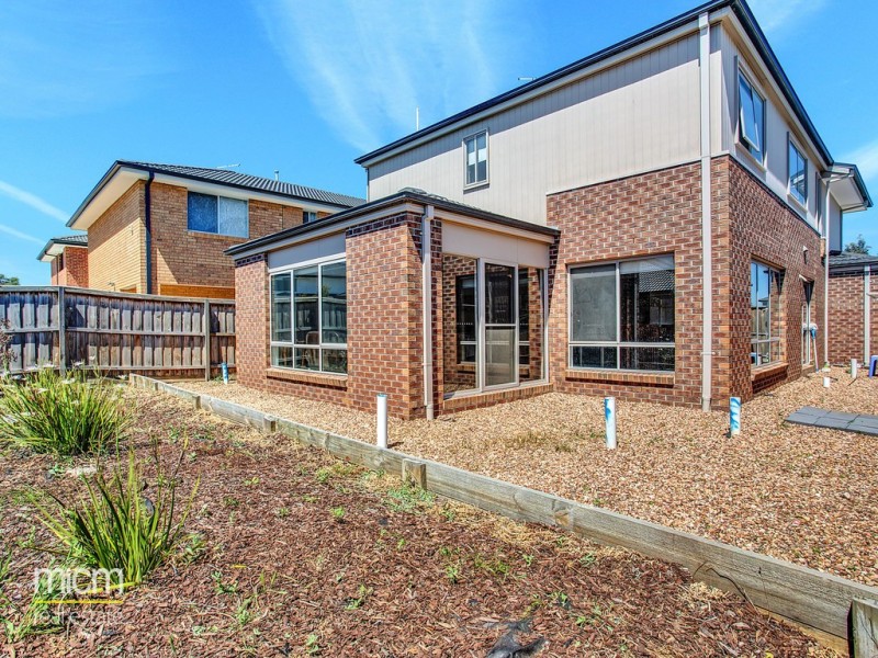 65 Barnstormer Boulevard, Point Cook VIC 3030