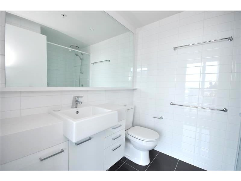 REF 24081/241 City Road, Southbank VIC 3006