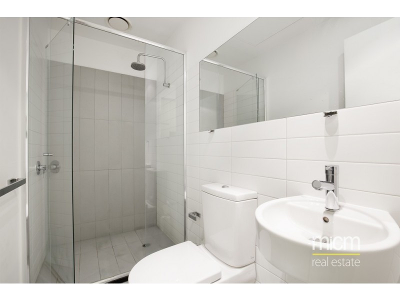 329/673 La Trobe Street, Docklands VIC 3008