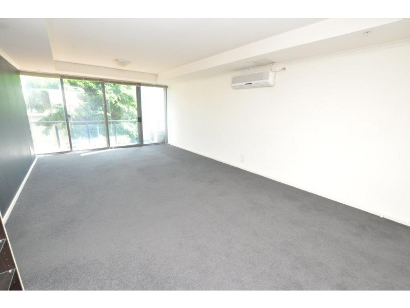 REF 24093/88 Park Street, South Melbourne VIC 3205