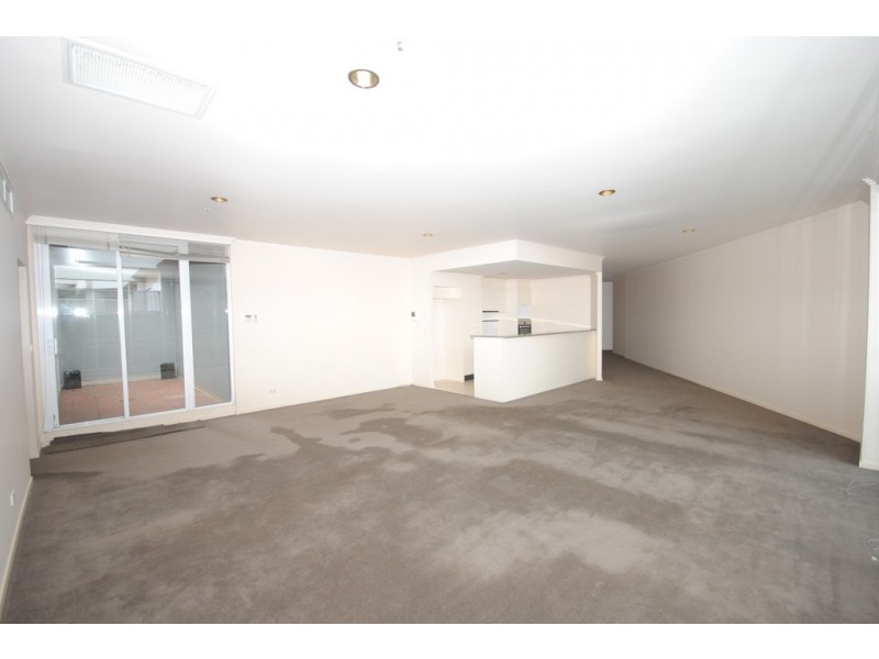 REF 24103/28 Southgate Avenue, Southbank VIC 3006