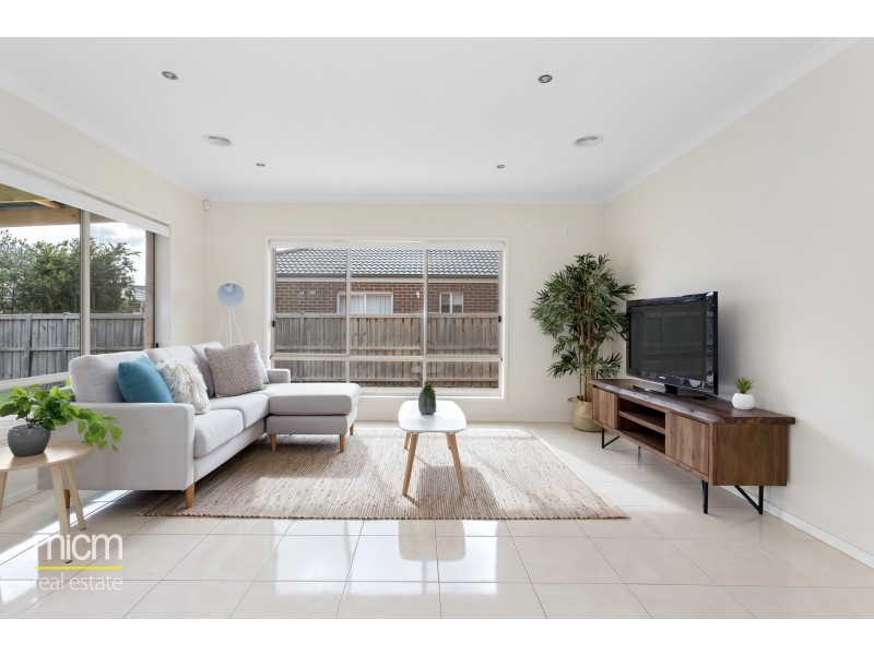 10 Misqa Avenue, Point Cook VIC 3030