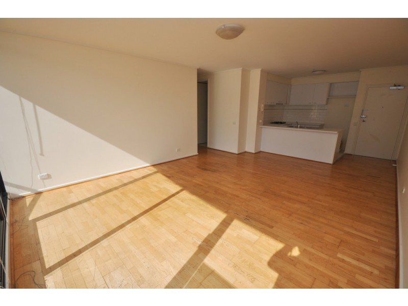 REF 43941/28 Bank Street, South Melbourne VIC 3205