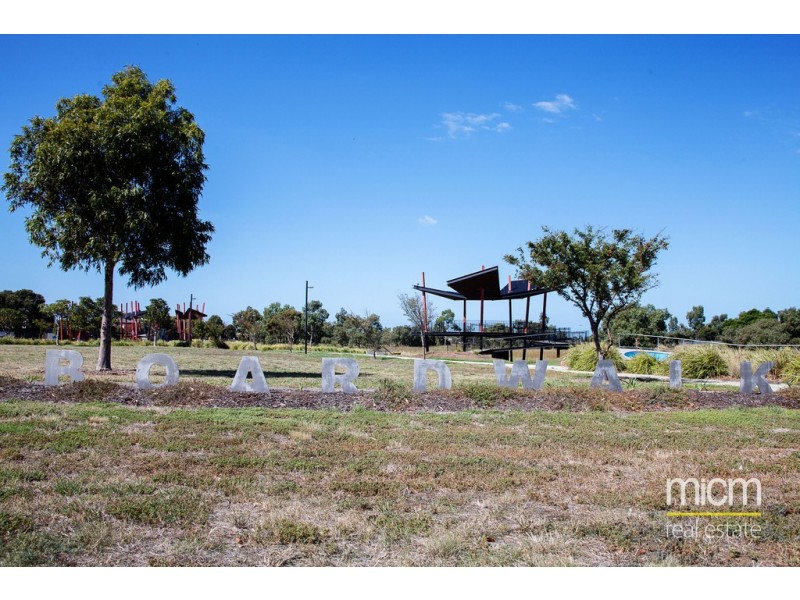 324 Boardwalk Boulevard, Point Cook VIC 3030