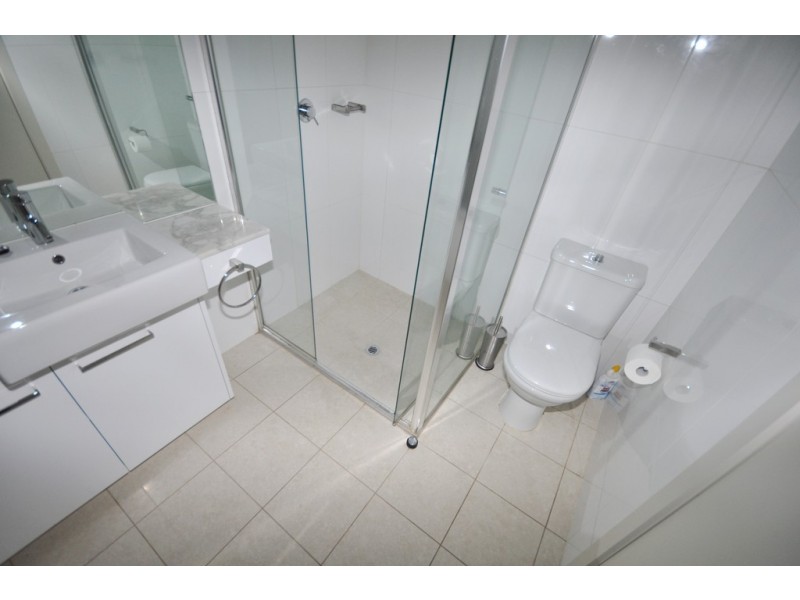 4101/100 Harbour Esplanade, Docklands VIC 3008