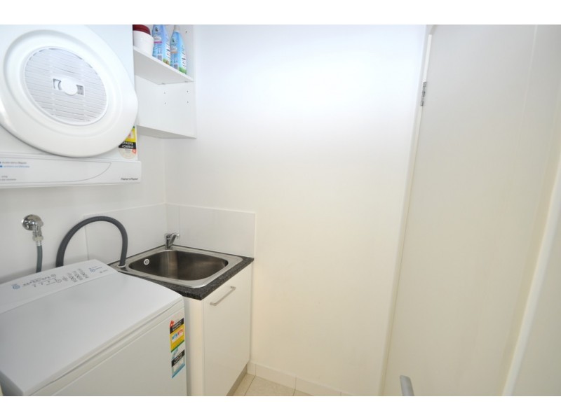 4101/100 Harbour Esplanade, Docklands VIC 3008