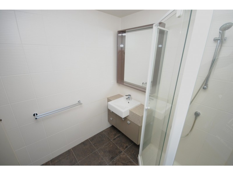 REF 24110/180 City Road, Southbank VIC 3006