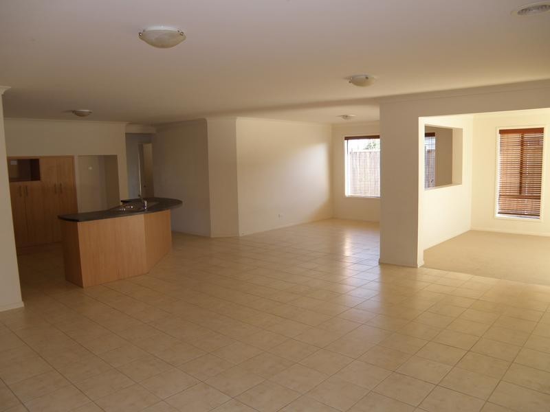 24 Hibiscus Crescent, Point Cook VIC 3030