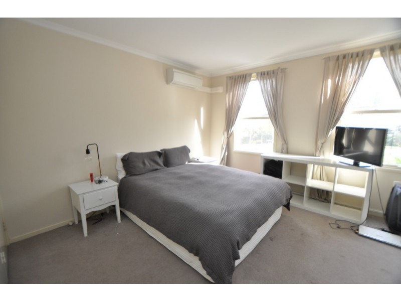 REF 24118/86 Coventry Street, Southbank VIC 3006