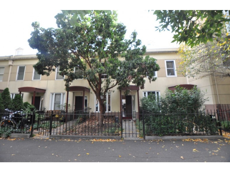 REF 24118/86 Coventry Street, Southbank VIC 3006