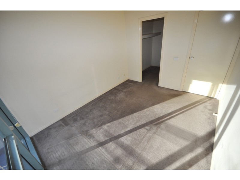 REF 24117/83 Queensbridge Street, Southbank VIC 3006