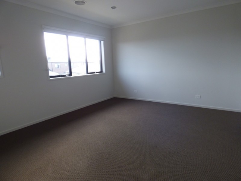 7 Toddington Avenue, Williams Landing VIC 3027