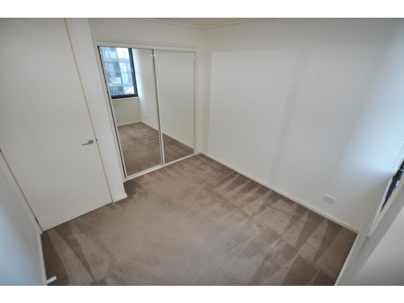 REF 24124/163 City Road, Southbank VIC 3006