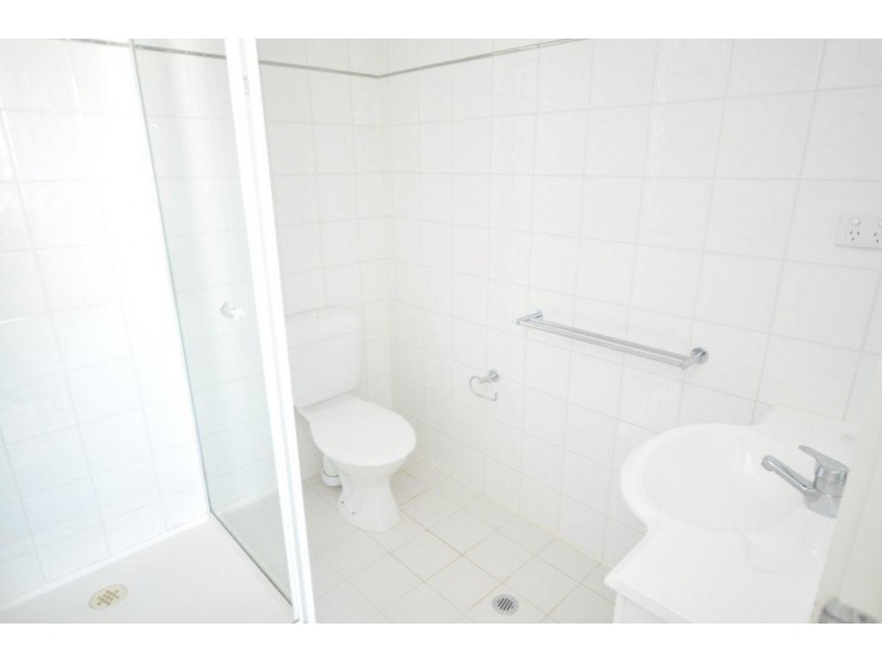 REF 24120/38 Bank Street, South Melbourne VIC 3205