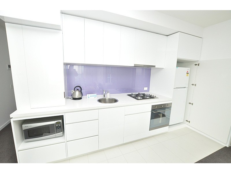 1810/231-245 Harbour Esplanade, Docklands VIC 3008