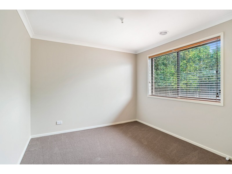 2 Hyacinth Place, Point Cook VIC 3030