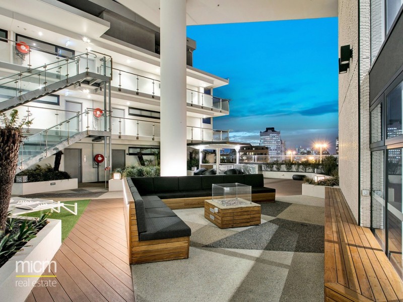 1008/3-5 St Kilda Road, St Kilda VIC 3182