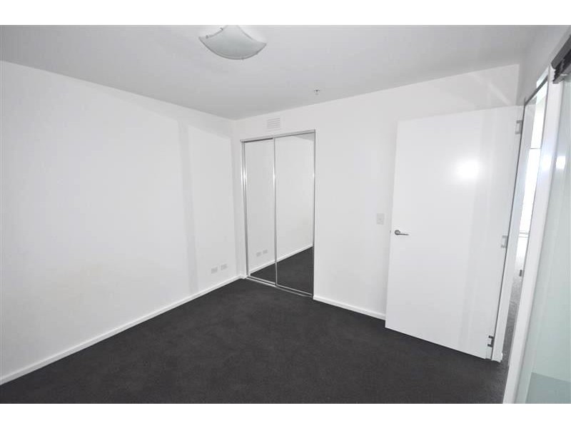 REF 24136/241 City Road, Southbank VIC 3006