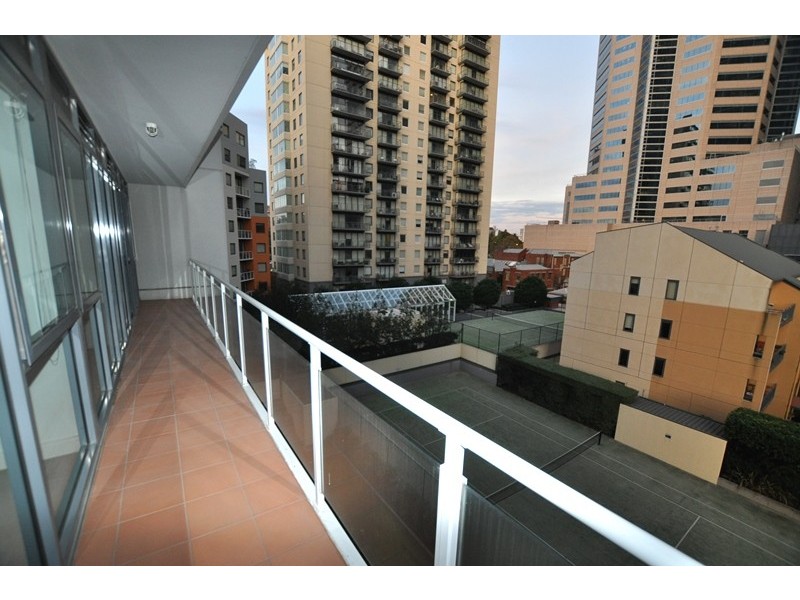REF 24137/33 La Trobe Street, Melbourne VIC 3000