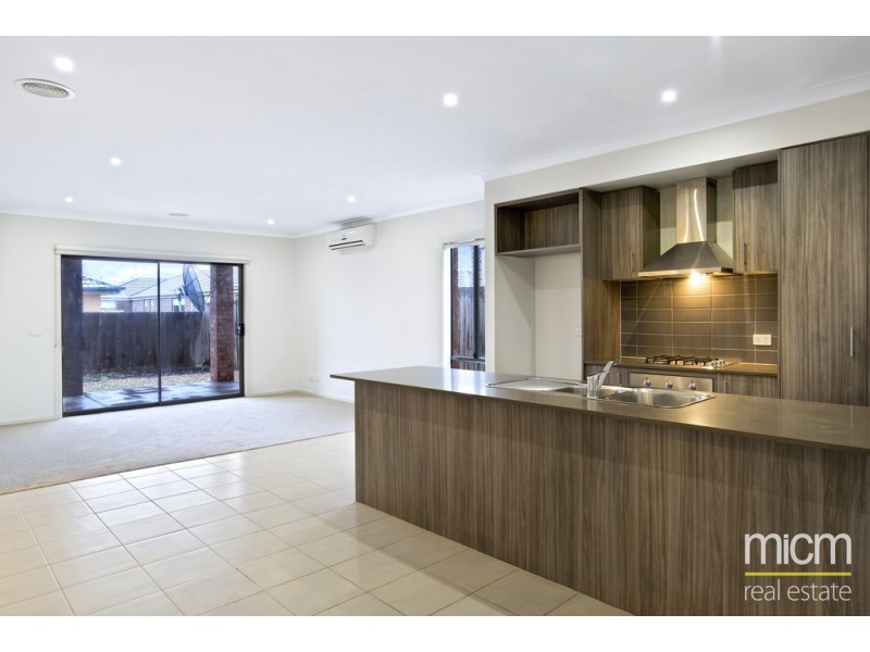 5 Glider Street, Point Cook VIC 3030