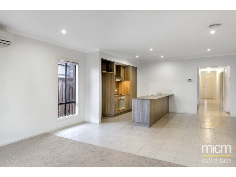 5 Glider Street, Point Cook VIC 3030