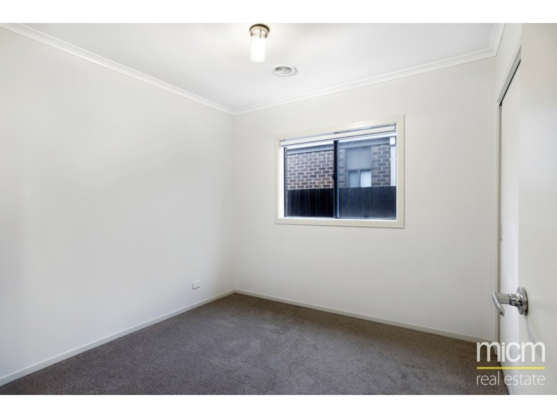 5 Glider Street, Point Cook VIC 3030