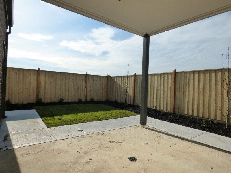 15 Arabella Circuit, Point Cook VIC 3030