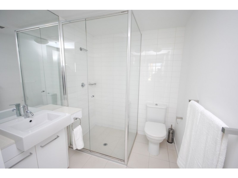 3109B/100 Harbour Esplanade, Docklands VIC 3008