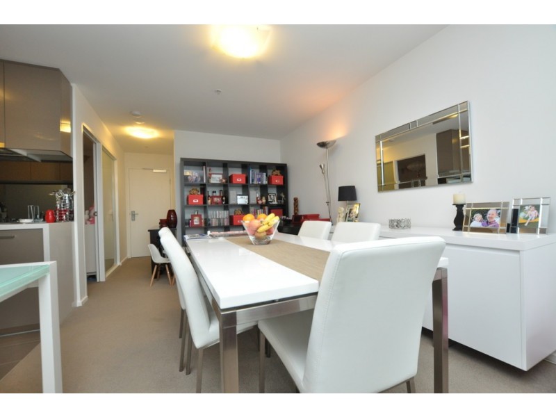 REF 24156/241 City Road, Southbank VIC 3006