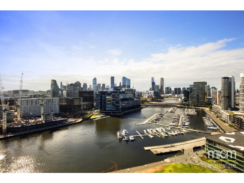 2005/1 Point Park Crescent, Docklands VIC 3008